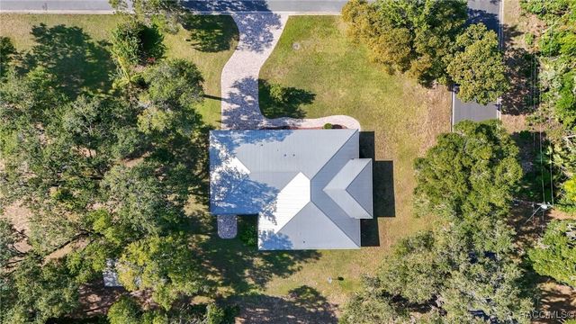 709 Zephyr Street, Inverness, FL 34453