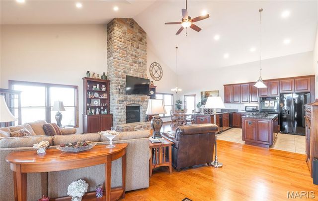 16150 County Road 8390, Rolla, MO 65401