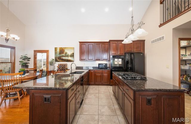 16150 County Road 8390, Rolla, MO 65401