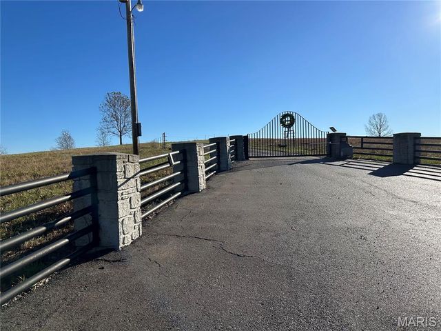 16150 County Road 8390, Rolla, MO 65401