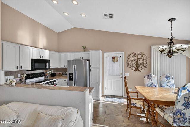 1831 E Lindrick Drive, Chandler, AZ 85249