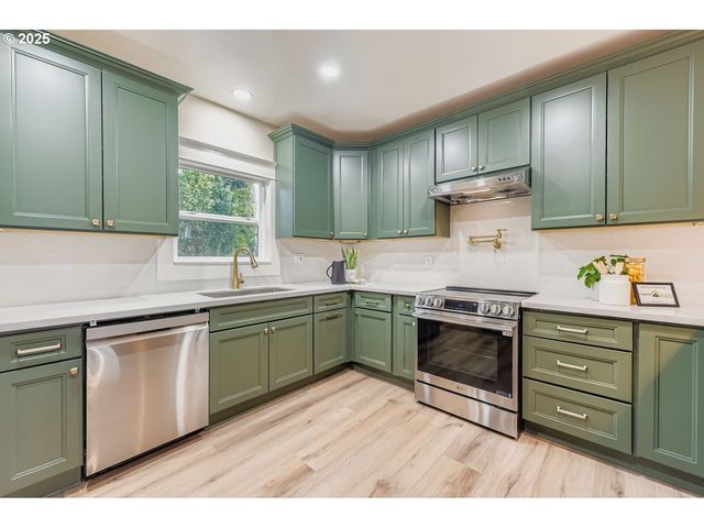 3015 Se GLADSTONE St, Portland, OR 97202