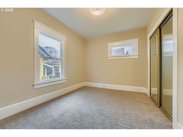 3015 Se GLADSTONE St, Portland, OR 97202