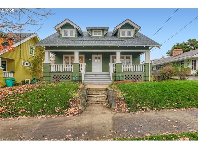 3015 Se GLADSTONE St, Portland, OR 97202