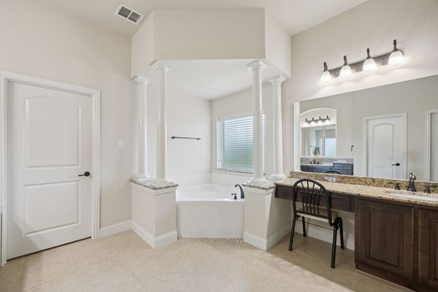 235 Bearclaw Circle, Aledo, TX 76008