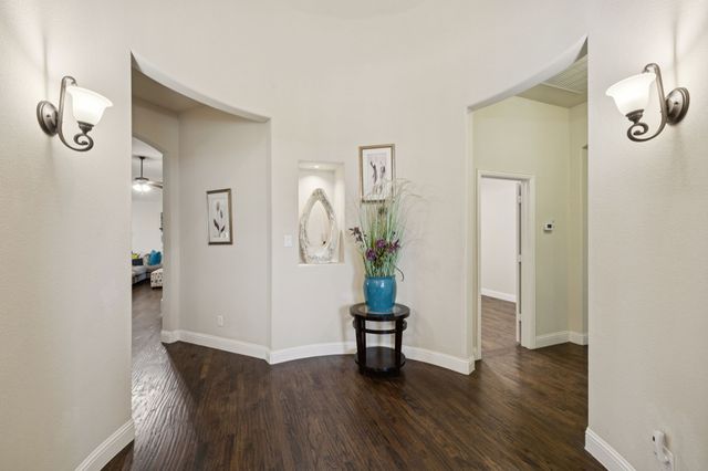 235 Bearclaw Circle, Aledo, TX 76008