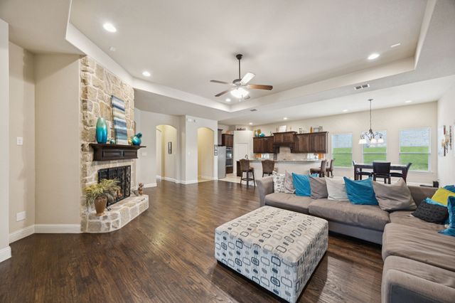235 Bearclaw Circle, Aledo, TX 76008