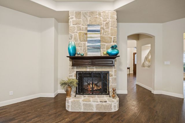 235 Bearclaw Circle, Aledo, TX 76008