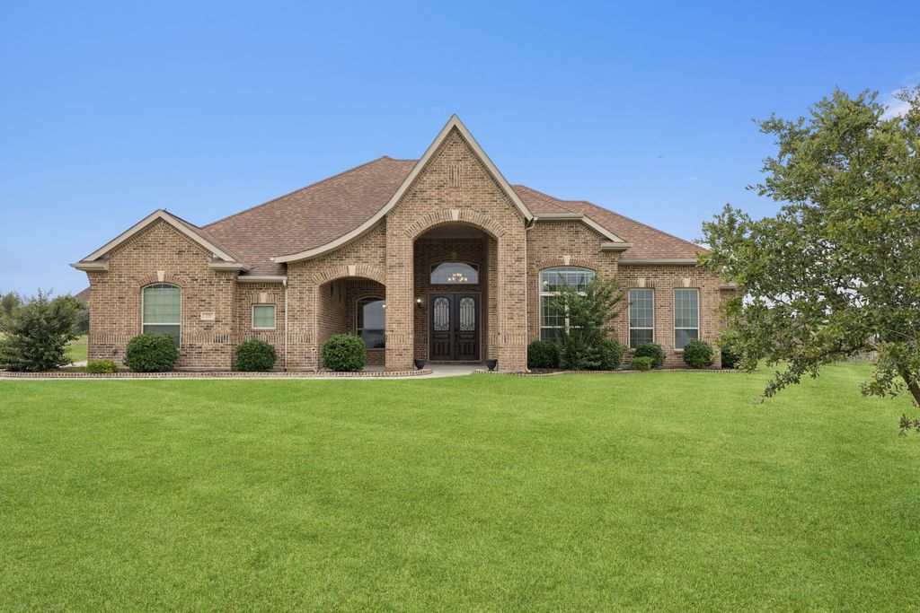 235 Bearclaw Circle, Aledo, TX 76008