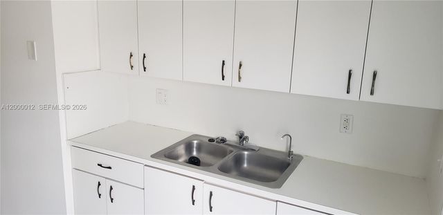 7777 W 29th Ln 202-33, Hialeah, FL 33018