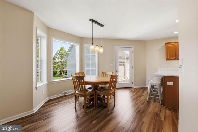 533 THORNBERRY LN, Lititz, PA 17543