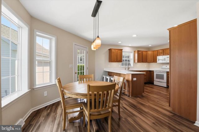 533 THORNBERRY LN, Lititz, PA 17543