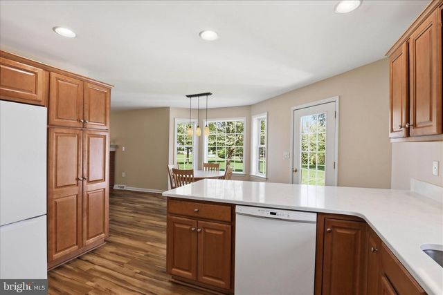533 THORNBERRY LN, Lititz, PA 17543