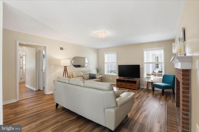 533 THORNBERRY LN, Lititz, PA 17543