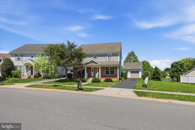 533 THORNBERRY LN, Lititz, PA 17543