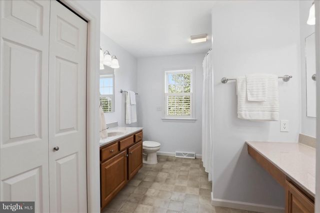 533 THORNBERRY LN, Lititz, PA 17543