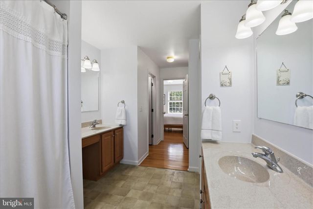 533 THORNBERRY LN, Lititz, PA 17543