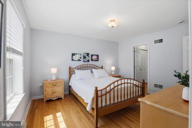 533 THORNBERRY LN, Lititz, PA 17543