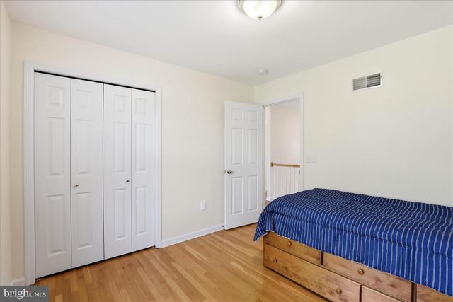 533 THORNBERRY LN, Lititz, PA 17543