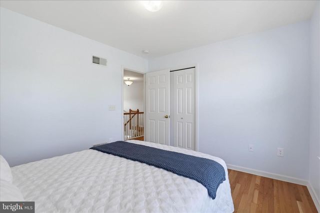 533 THORNBERRY LN, Lititz, PA 17543