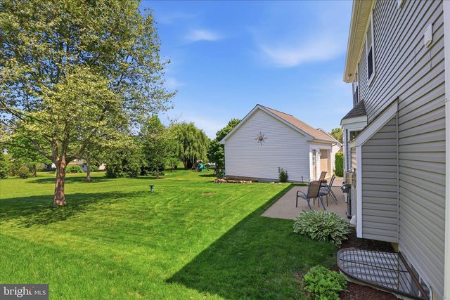 533 THORNBERRY LN, Lititz, PA 17543