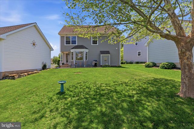 533 THORNBERRY LN, Lititz, PA 17543