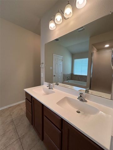 2813 Gilchrist Drive, Waco, TX 76655