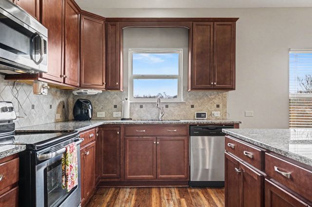 1004 Waterstone Dr, Lebanon, TN 37090