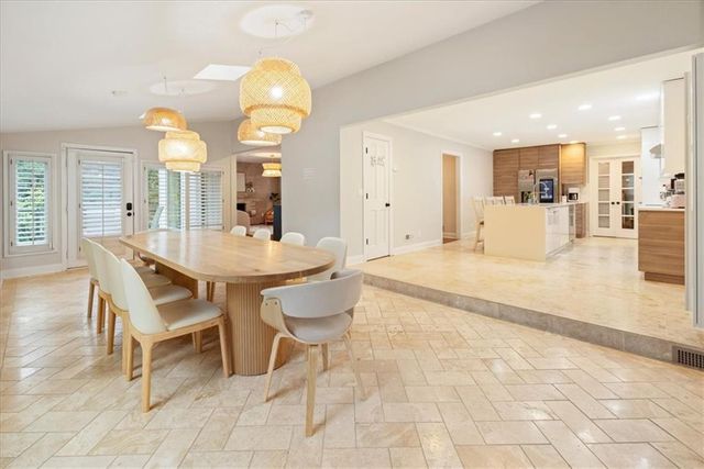 425 Red Jacket Way, Alpharetta, GA 30005