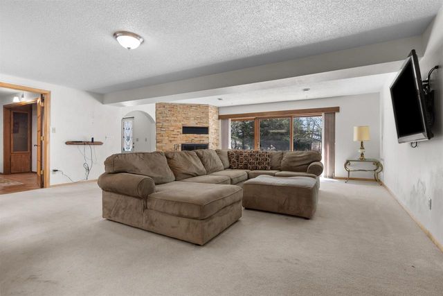 10 N KURT AVENUE, Appleton, WI 54913