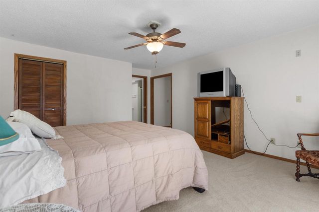 10 N KURT AVENUE, Appleton, WI 54913