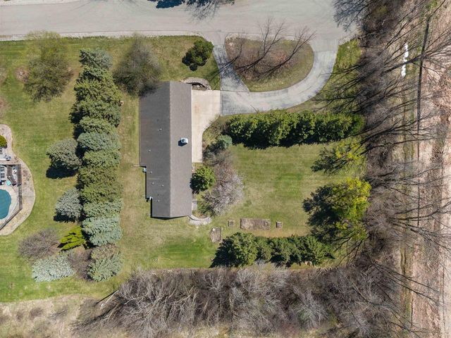 10 N KURT AVENUE, Appleton, WI 54913