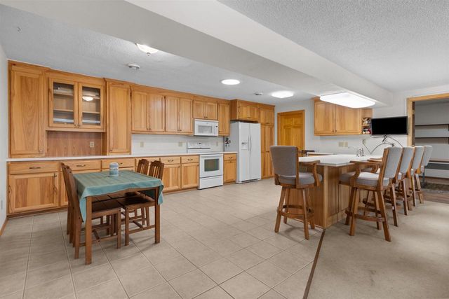 10 N KURT AVENUE, Appleton, WI 54913