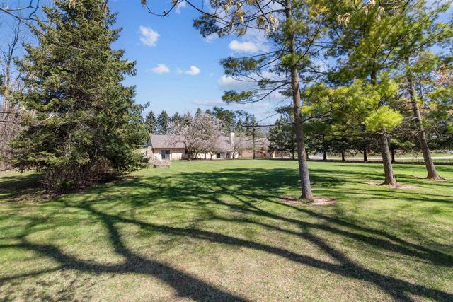 10 N KURT AVENUE, Appleton, WI 54913