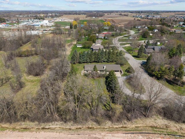 10 N KURT AVENUE, Appleton, WI 54913