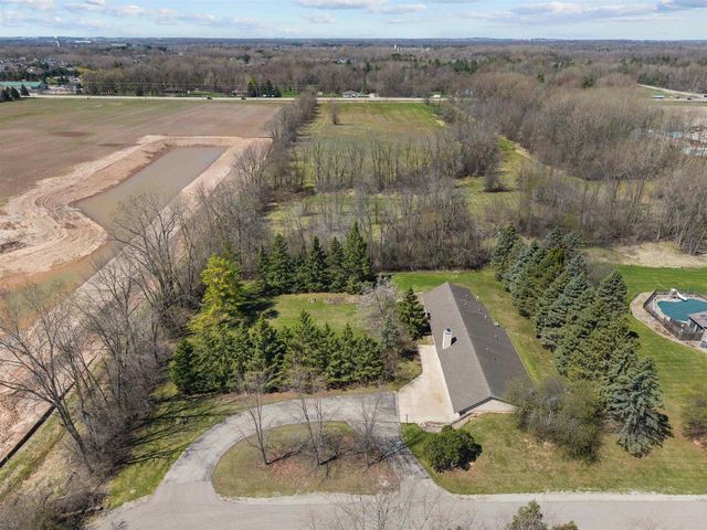 10 N KURT AVENUE, Appleton, WI 54913