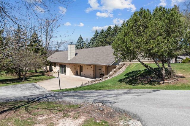 10 N KURT AVENUE, Appleton, WI 54913