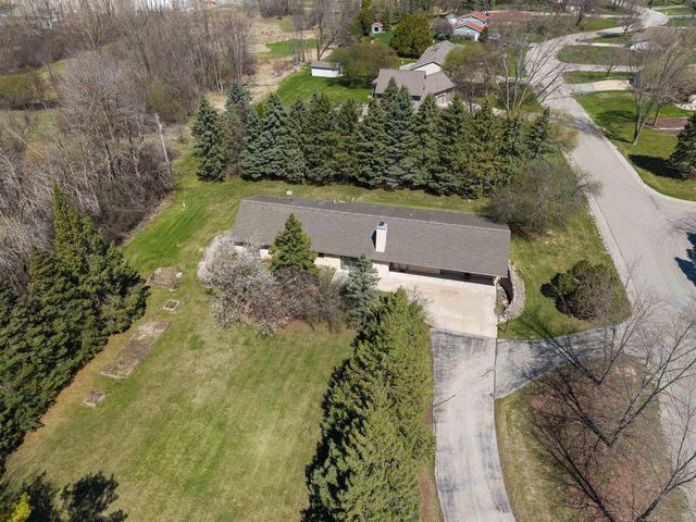 10 N KURT AVENUE, Appleton, WI 54913