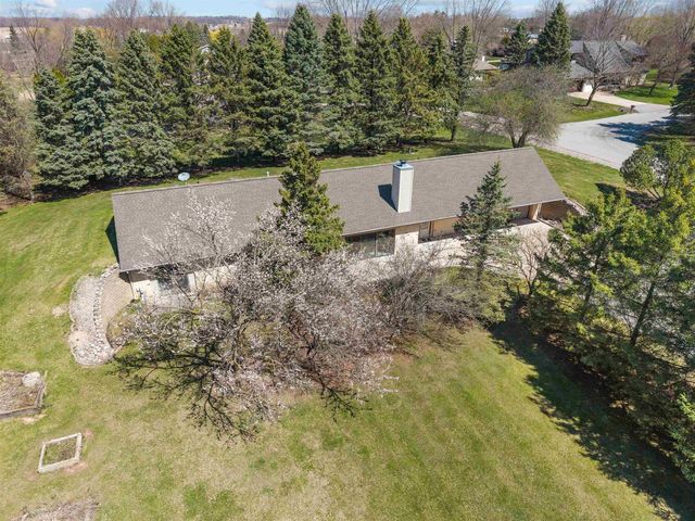 10 N KURT AVENUE, Appleton, WI 54913