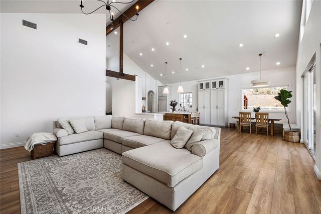 38566 Vista Del Bosque, Murrieta, CA 92562