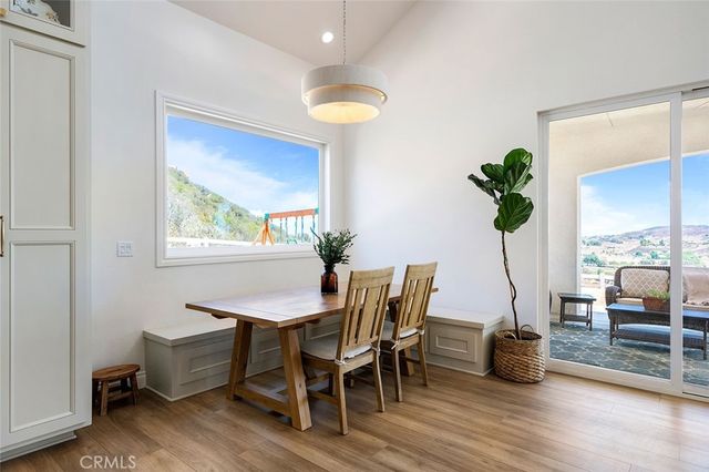 38566 Vista Del Bosque, Murrieta, CA 92562