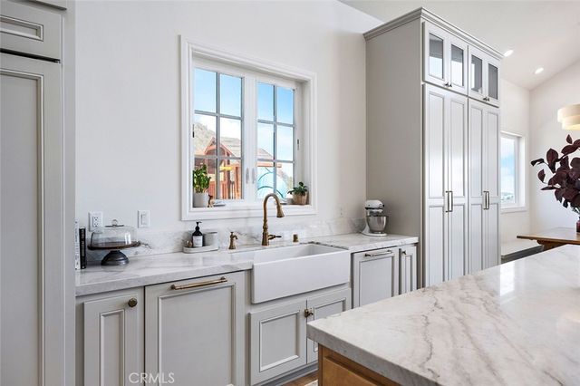 38566 Vista Del Bosque, Murrieta, CA 92562