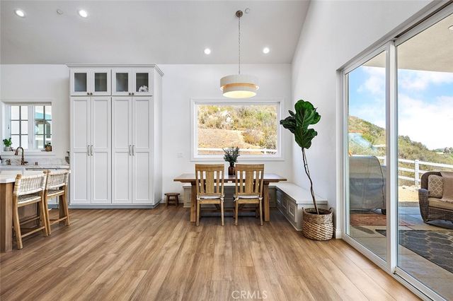 38566 Vista Del Bosque, Murrieta, CA 92562