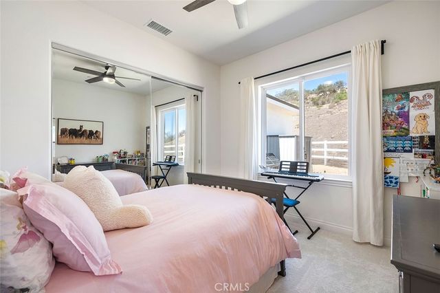 38566 Vista Del Bosque, Murrieta, CA 92562