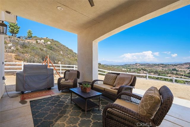 38566 Vista Del Bosque, Murrieta, CA 92562