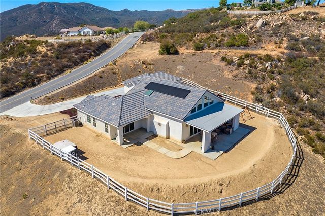 38566 Vista Del Bosque, Murrieta, CA 92562