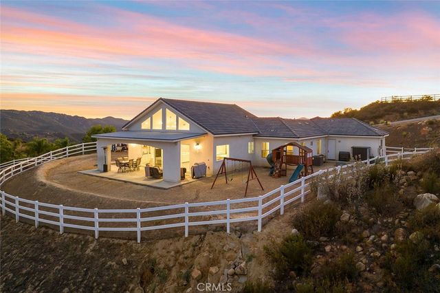 38566 Vista Del Bosque, Murrieta, CA 92562