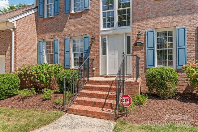 6533 Red Maple Drive, Charlotte, NC 28277
