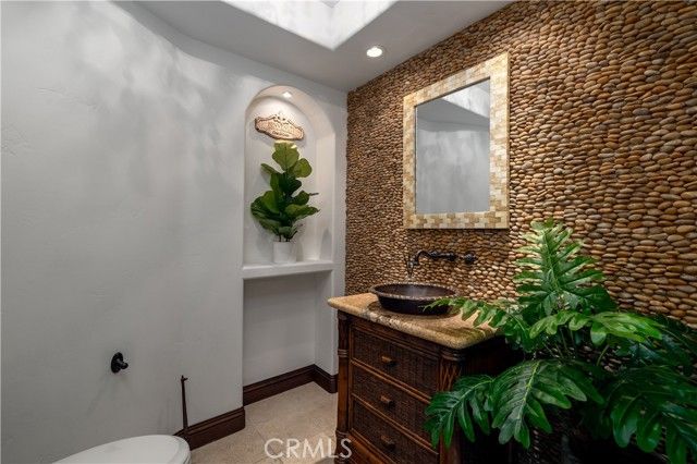 22986 Gray Fox Drive, Canyon Lake, CA 92587