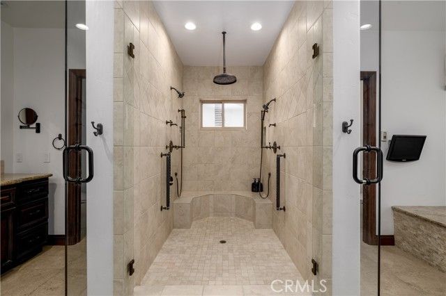 22986 Gray Fox Drive, Canyon Lake, CA 92587